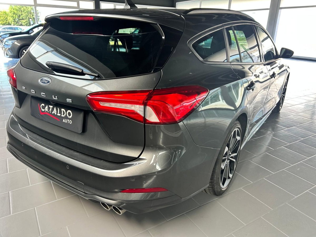Ford Focus Station Wagon 1.5 EcoBlue 120 CV SW ST-Line X (4)