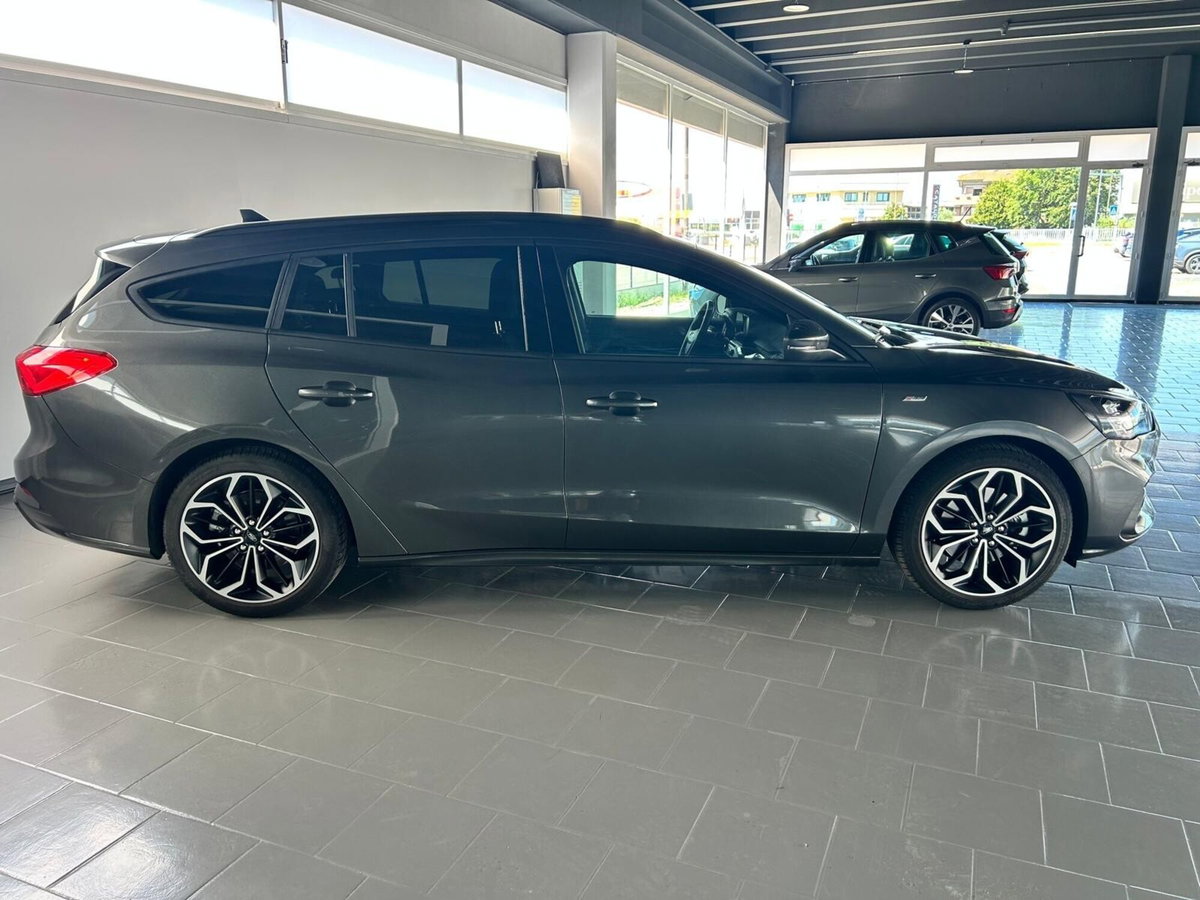 Ford Focus Station Wagon 1.5 EcoBlue 120 CV SW ST-Line X (5)