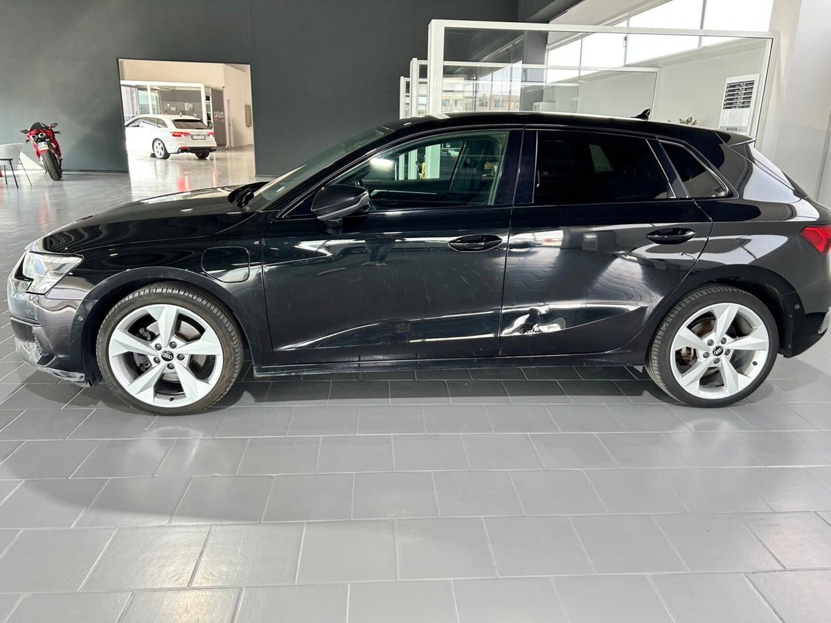 Audi A3 Sportback 40 TFSI e S tronic Business Advanced (2)