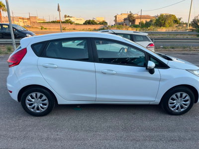Ford Fiesta 1.2 82 CV 5 porte Titanium (4)
