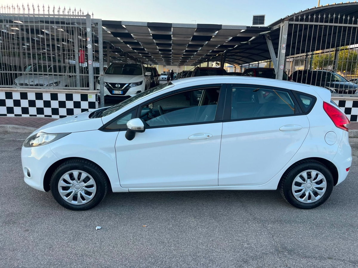 Ford Fiesta 1.2 82 CV 5 porte Titanium (8)