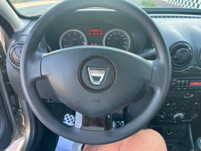 Dacia Duster 1.5 dCi 90CV 4x2 Lauréate (11)