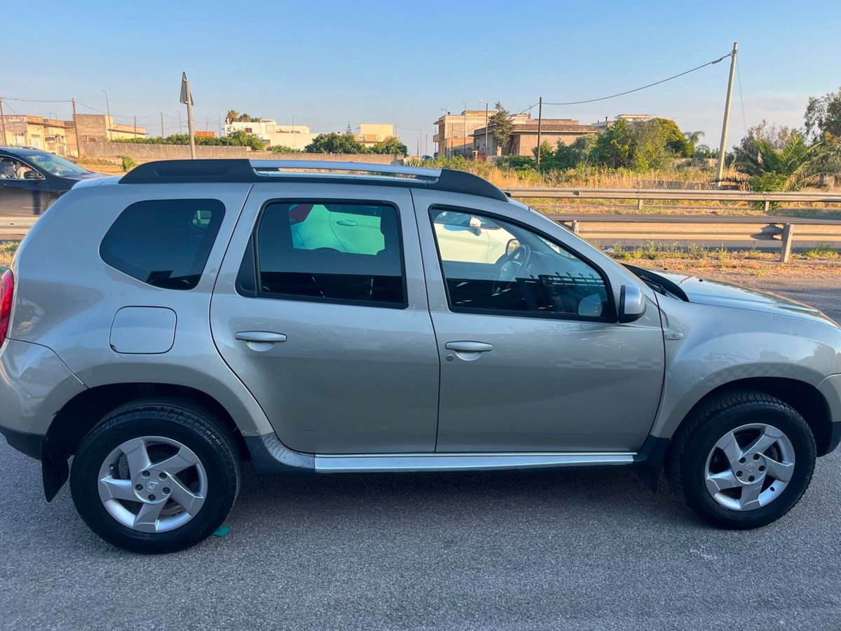 Dacia Duster 1.5 dCi 90CV 4x2 Lauréate (4)