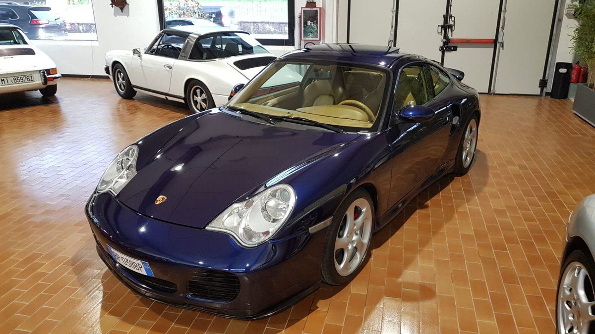 Porsche 911 Coupé Turbo cat (3)