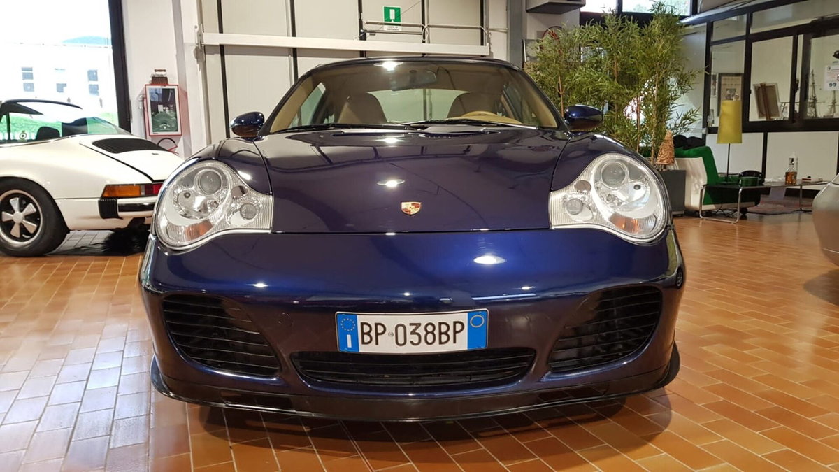 Porsche 911 Coupé Turbo cat (6)
