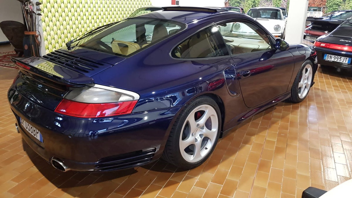 Porsche 911 Coupé Turbo cat (8)