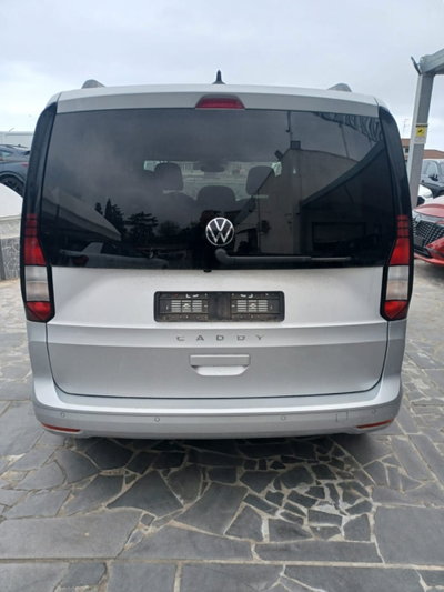 Volkswagen Caddy 2.0 TDI 122 CV Life Maxi (4)