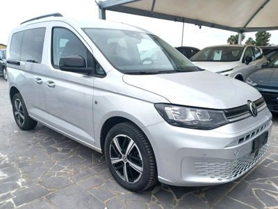Volkswagen Caddy 2.0 TDI 122 CV Life Maxi (6)