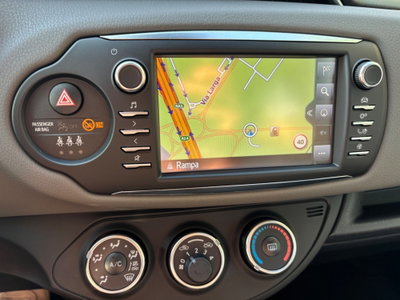 Toyota Yaris 1.0 5 porte Active (18)