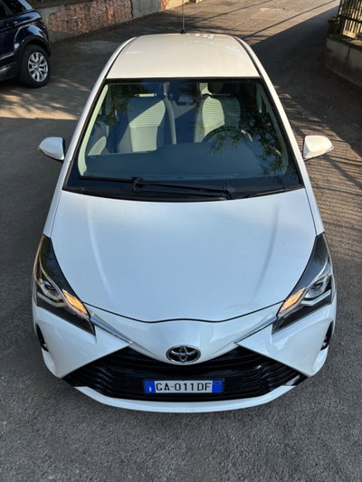 Toyota Yaris 1.0 5 porte Active (3)