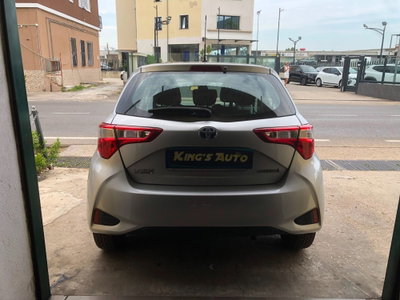 Toyota Yaris 1.5 Hybrid 5 porte Cool (2)