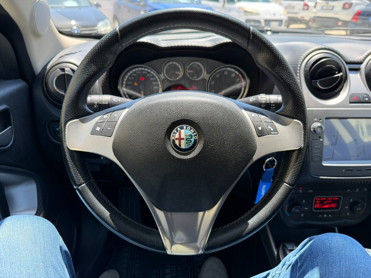 Alfa Romeo MiTo 1.4 105 CV M.air S&S Distinctive (10)