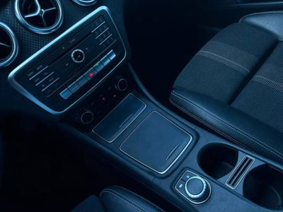 Mercedes-Benz Classe A 180 d Automatic Premium (13)