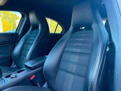 Mercedes-Benz Classe A 180 d Automatic Premium (14)