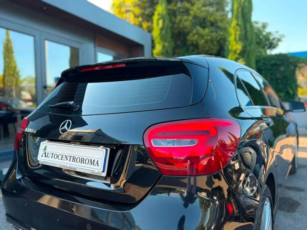 Mercedes-Benz Classe A 180 d Automatic Premium (7)