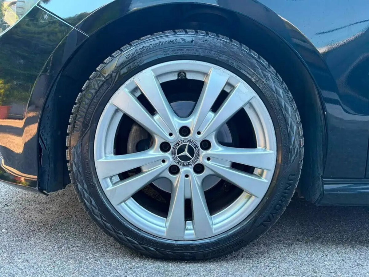 Mercedes-Benz Classe A 180 d Automatic Premium (8)