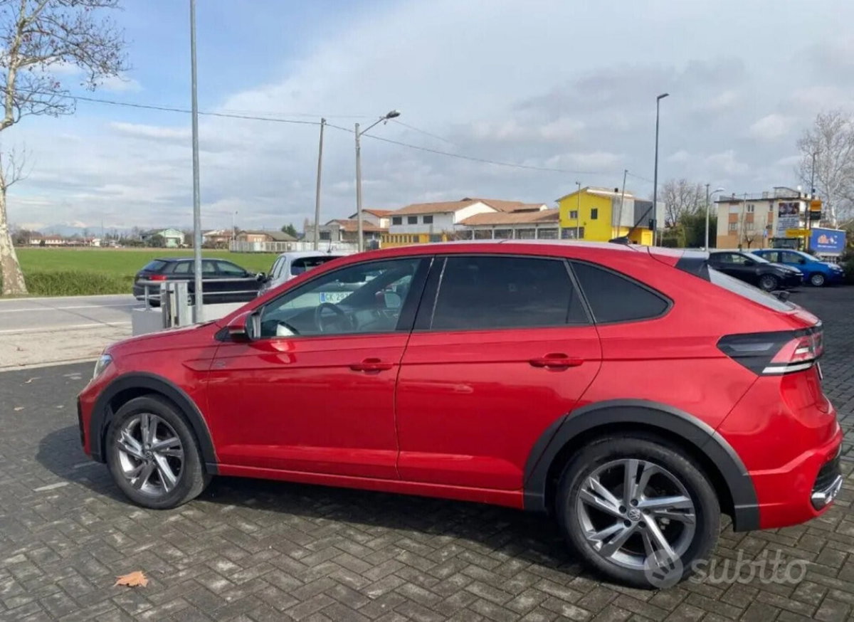 Volkswagen Taigo 1.0 tsi R-Line 115cv dsg (2)