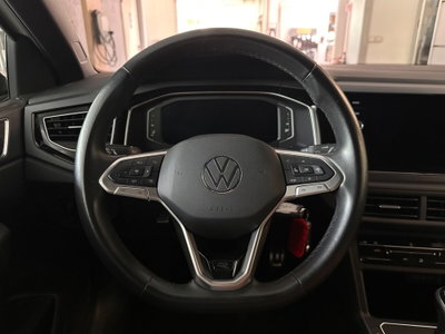 Volkswagen Taigo 1.0 TSI 110 CV DSG R-Line (18)