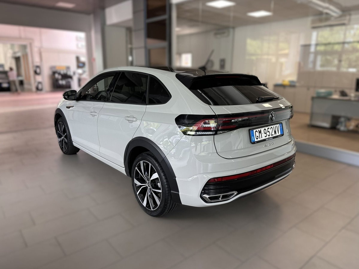 Volkswagen Taigo 1.0 TSI 110 CV DSG R-Line (5)