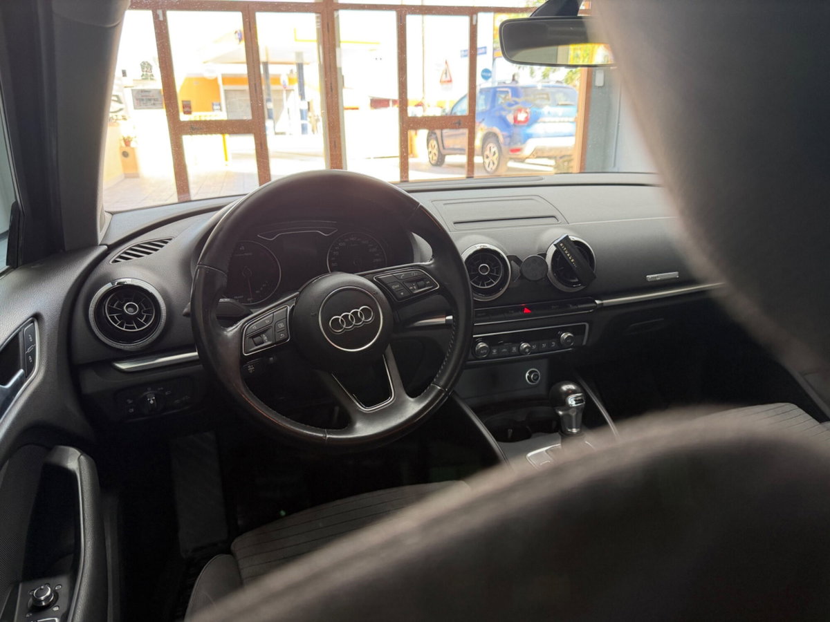 Audi A3 Sportback 1.6 TDI 116 CV S tronic Sport (13)