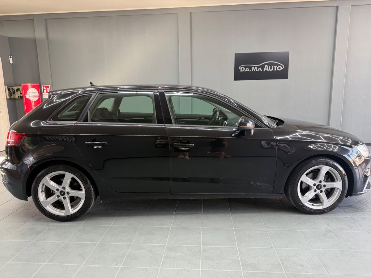 Audi A3 Sportback 1.6 TDI 116 CV S tronic Sport (6)