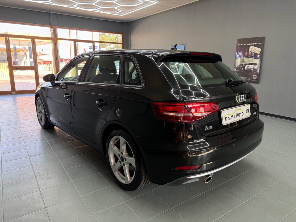 Audi A3 Sportback 1.6 TDI 116 CV S tronic Sport (8)