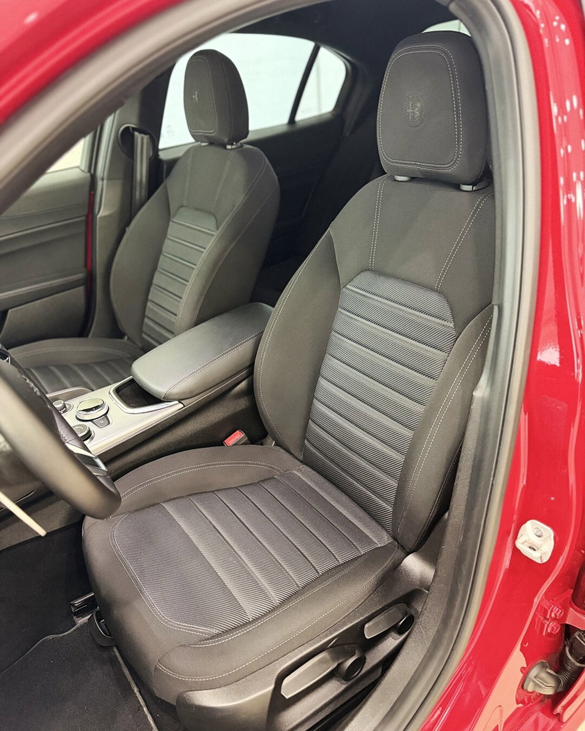Alfa Romeo Giulia 2.2 Turbodiesel 160 CV AT8 Sprint (9)