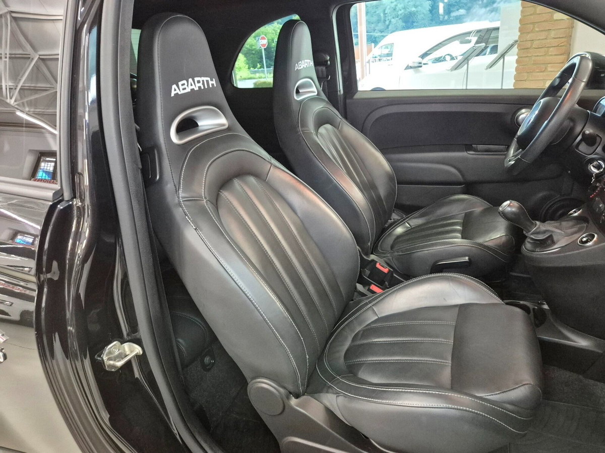 Abarth 595 595 1.4 Turbo T-Jet 145 CV (6)
