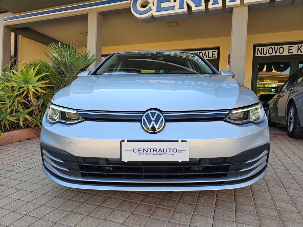 Volkswagen Golf 2.0 TDI DSG SCR Life (2)