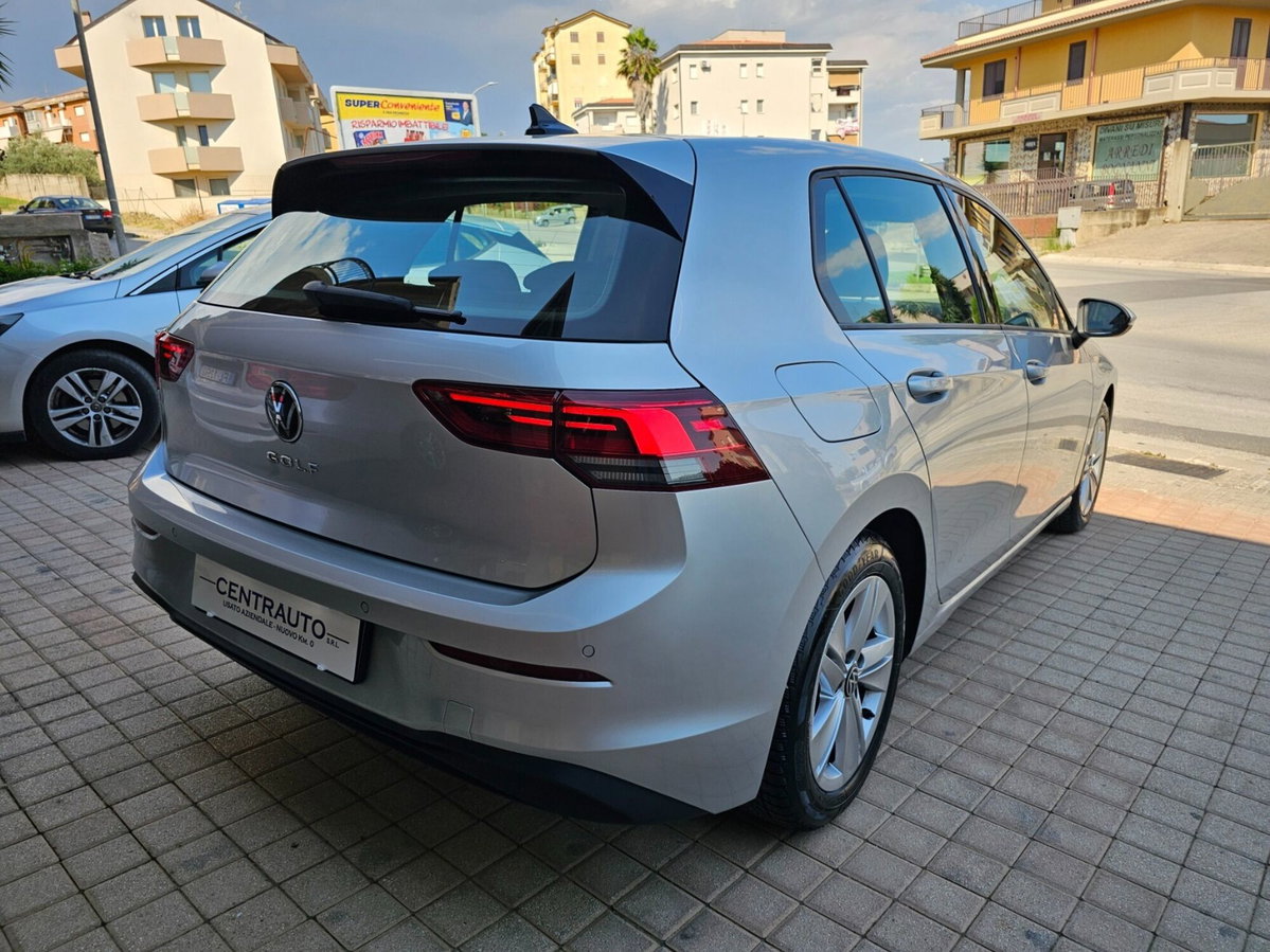 Volkswagen Golf 2.0 TDI DSG SCR Life (4)