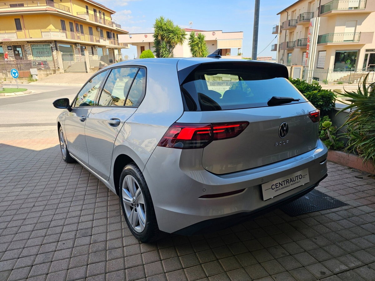 Volkswagen Golf 2.0 TDI DSG SCR Life (6)