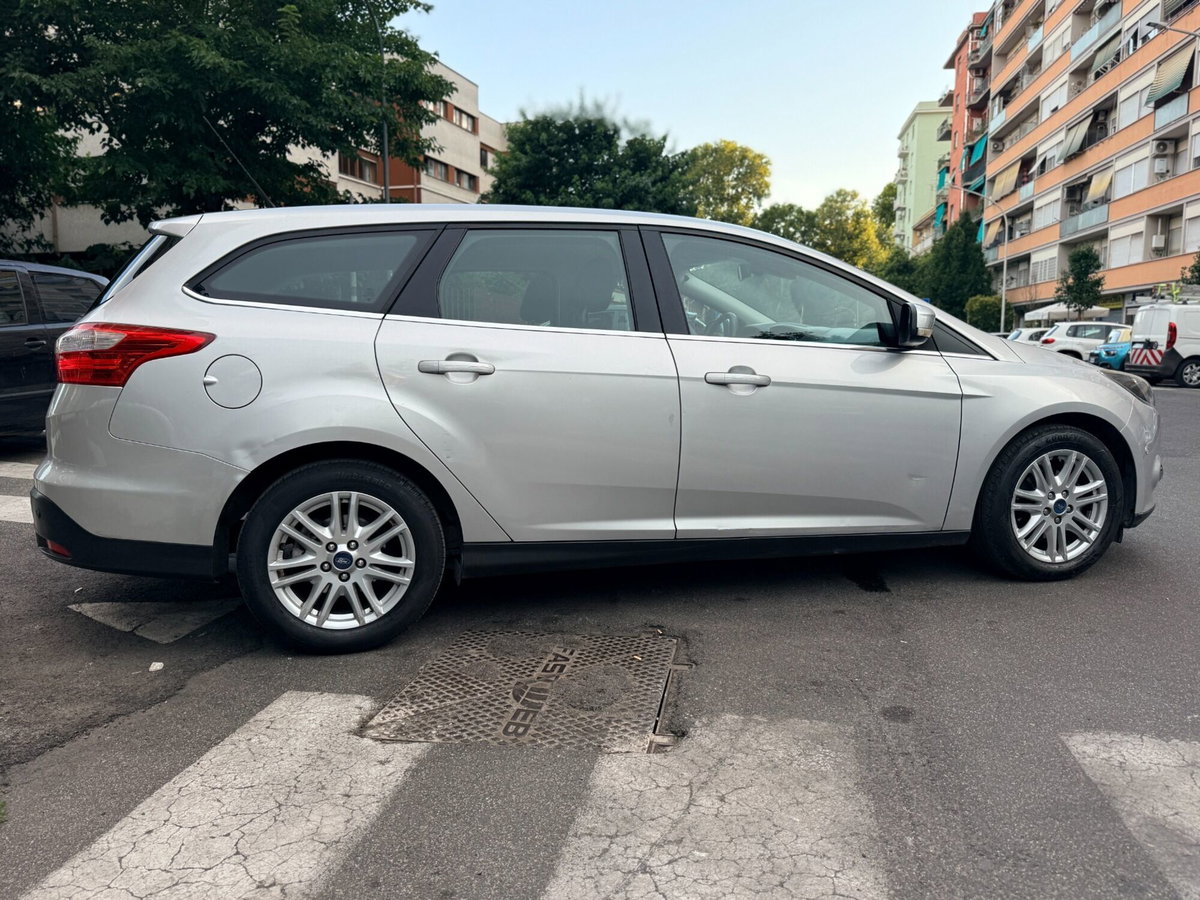 Ford Focus Station Wagon 1.0 EcoBoost 125 CV Start&Stop SW Titanium (4)