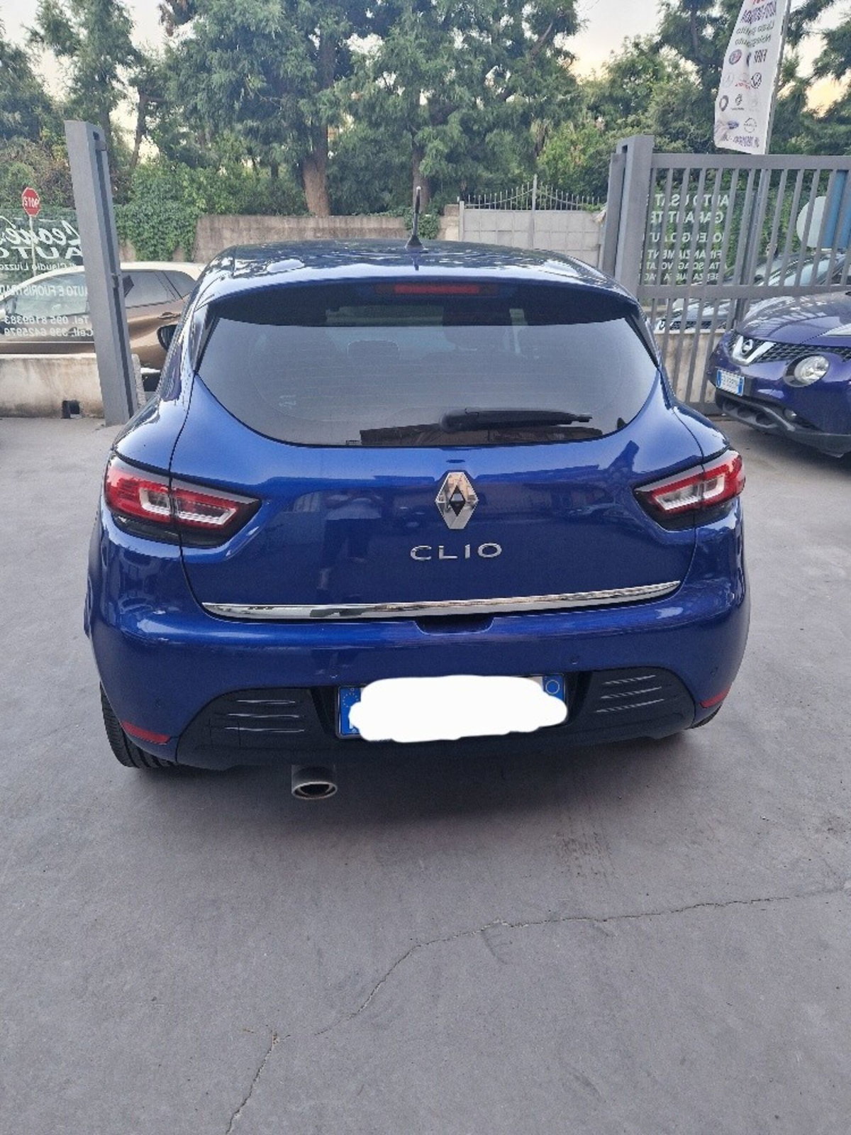 Renault Clio dCi 8V 75 CV 5 porte Moschino Life (4)