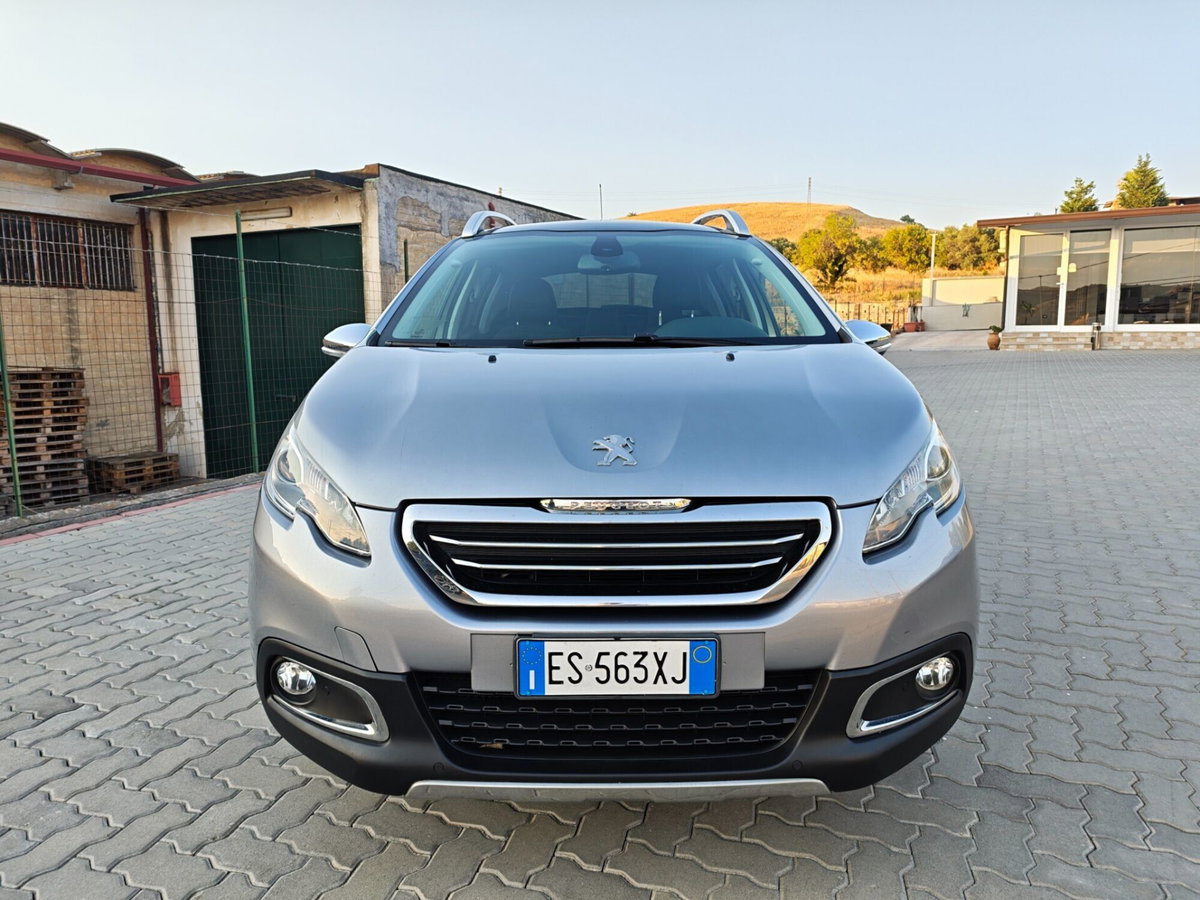 Peugeot 2008 e-HDi 115 CV Stop&Start Allure (2)