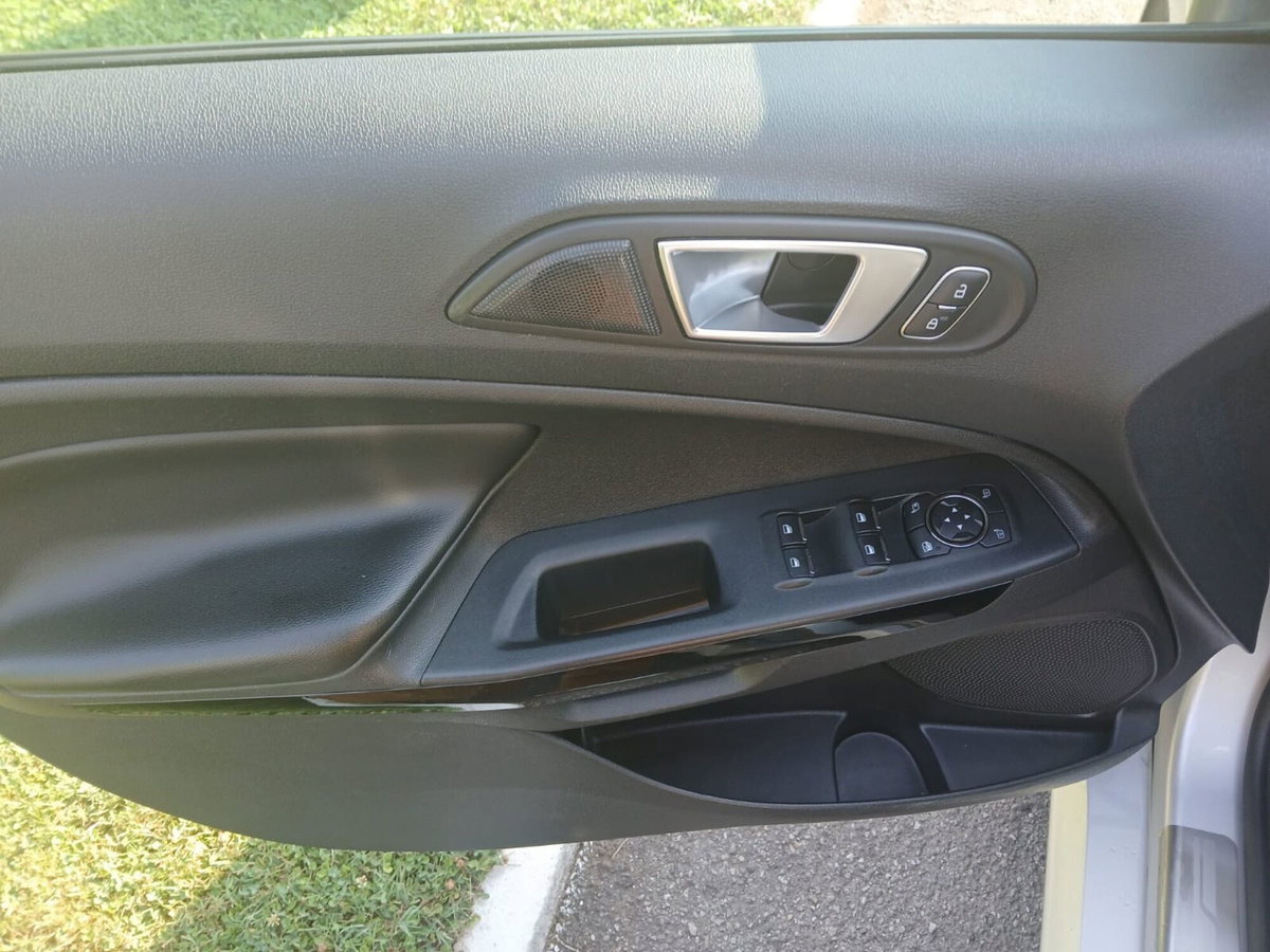 Ford EcoSport 1.0 EcoBoost 100 CV ST-Line (18)