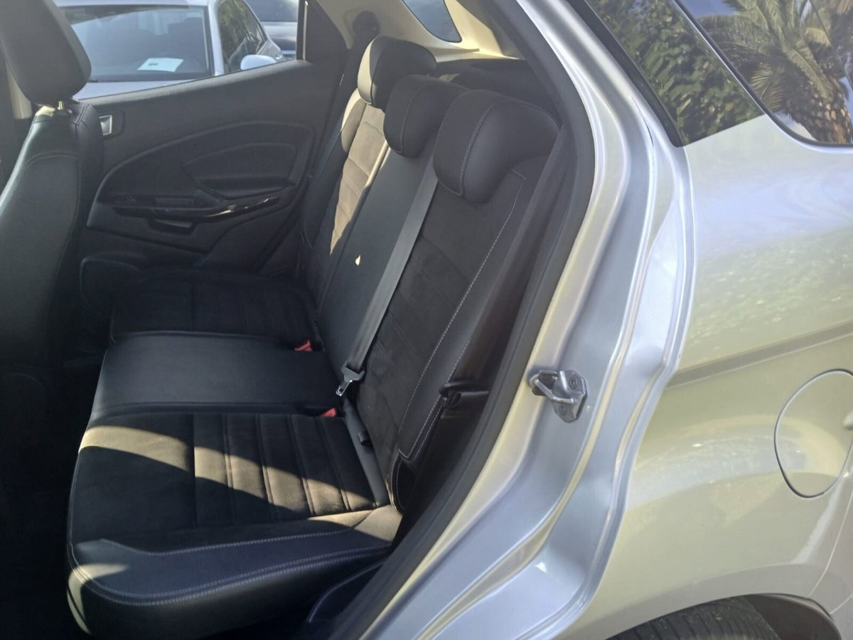 Ford EcoSport 1.0 EcoBoost 100 CV ST-Line (8)