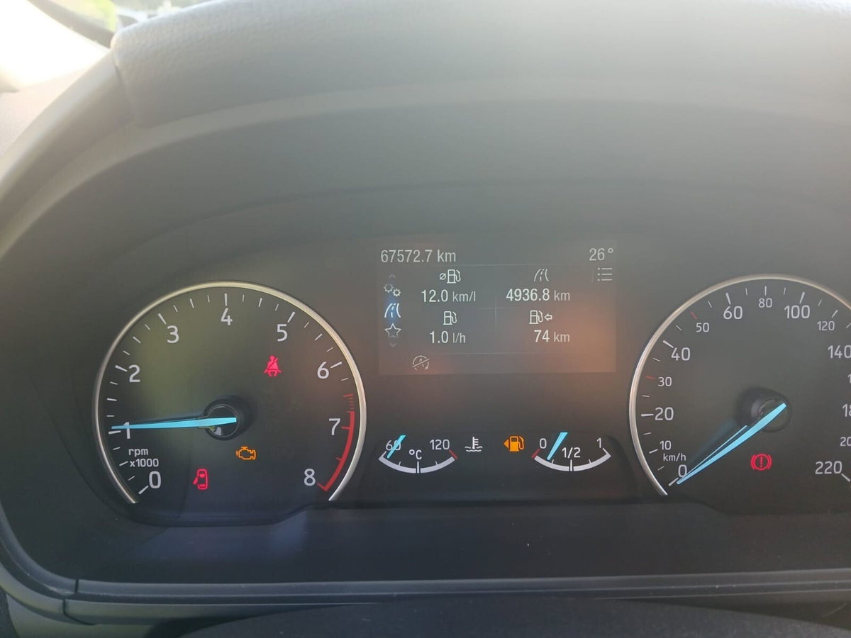 Ford EcoSport 1.0 EcoBoost 100 CV ST-Line (9)