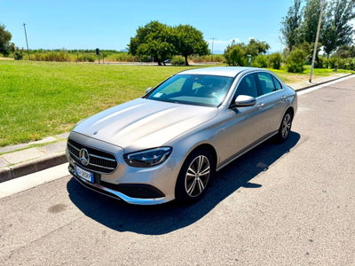 Mercedes-Benz Classe E 220 d Auto Premium Plus (4)