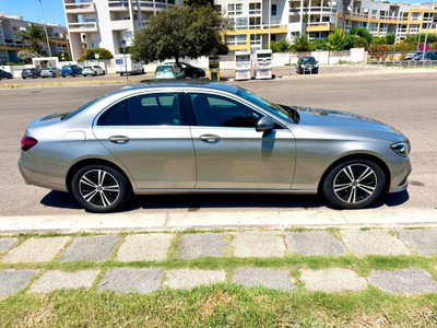 Mercedes-Benz Classe E 220 d Auto Premium Plus (8)