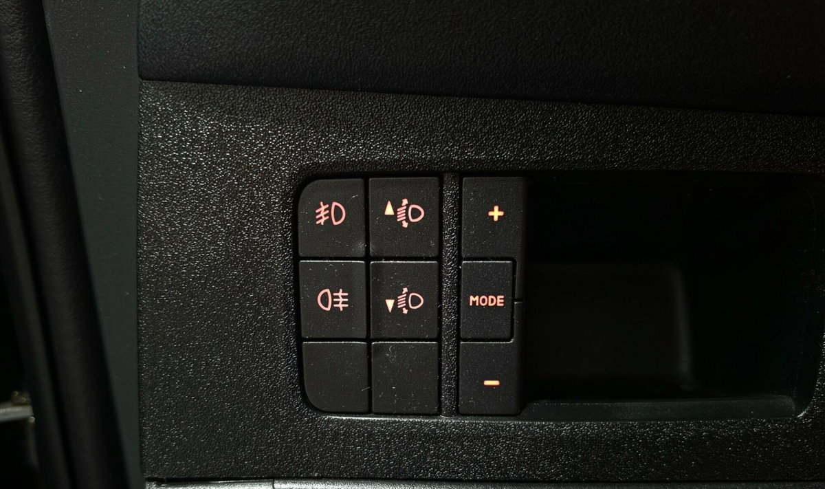 Fiat Idea 1.2 16V BlackLabel (11)