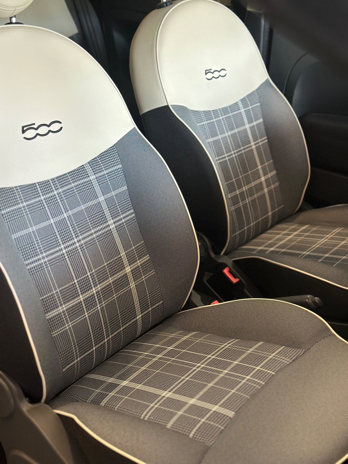 Fiat 500 1.3 Multijet 16V 95 CV Lounge (11)