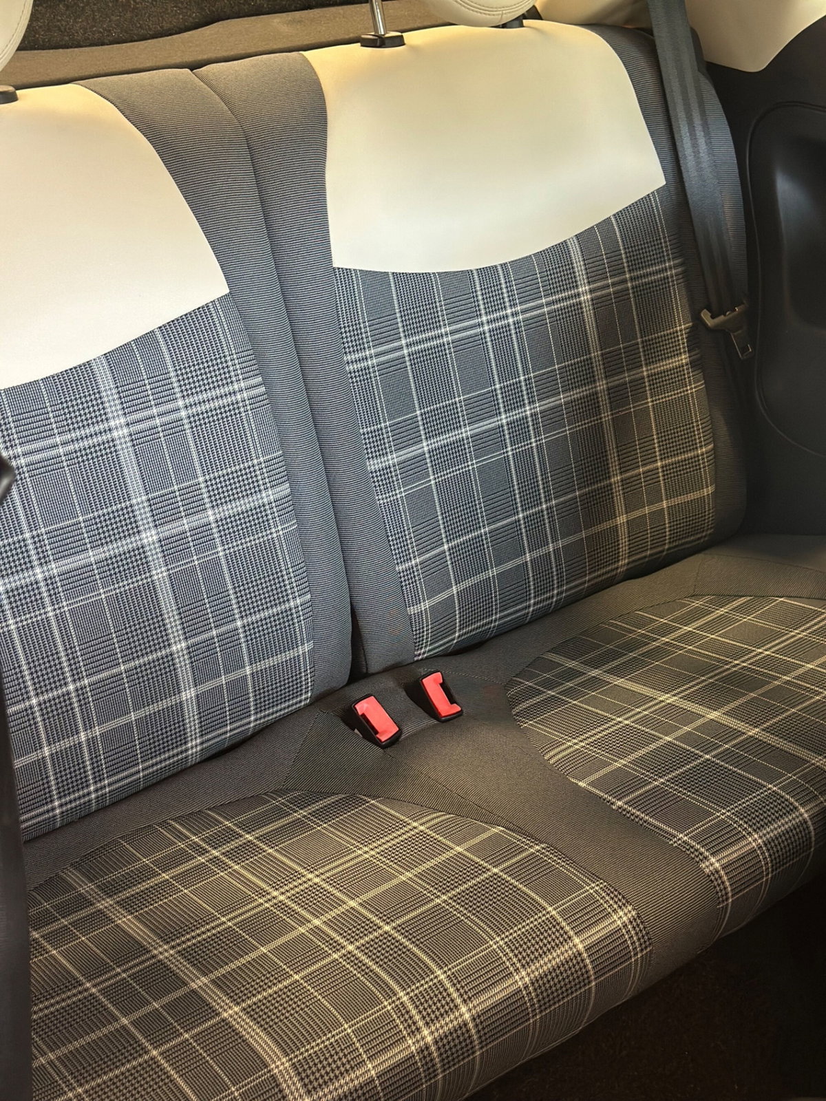 Fiat 500 1.3 Multijet 16V 95 CV Lounge (12)