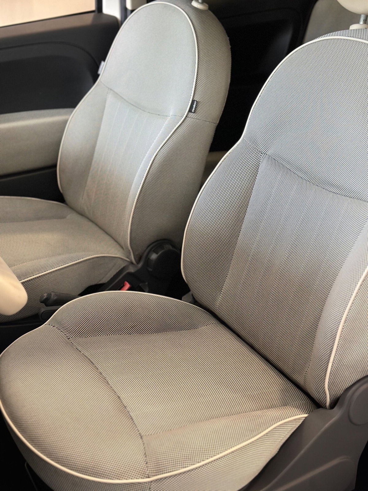 Fiat 500 1.2 Lounge (8)