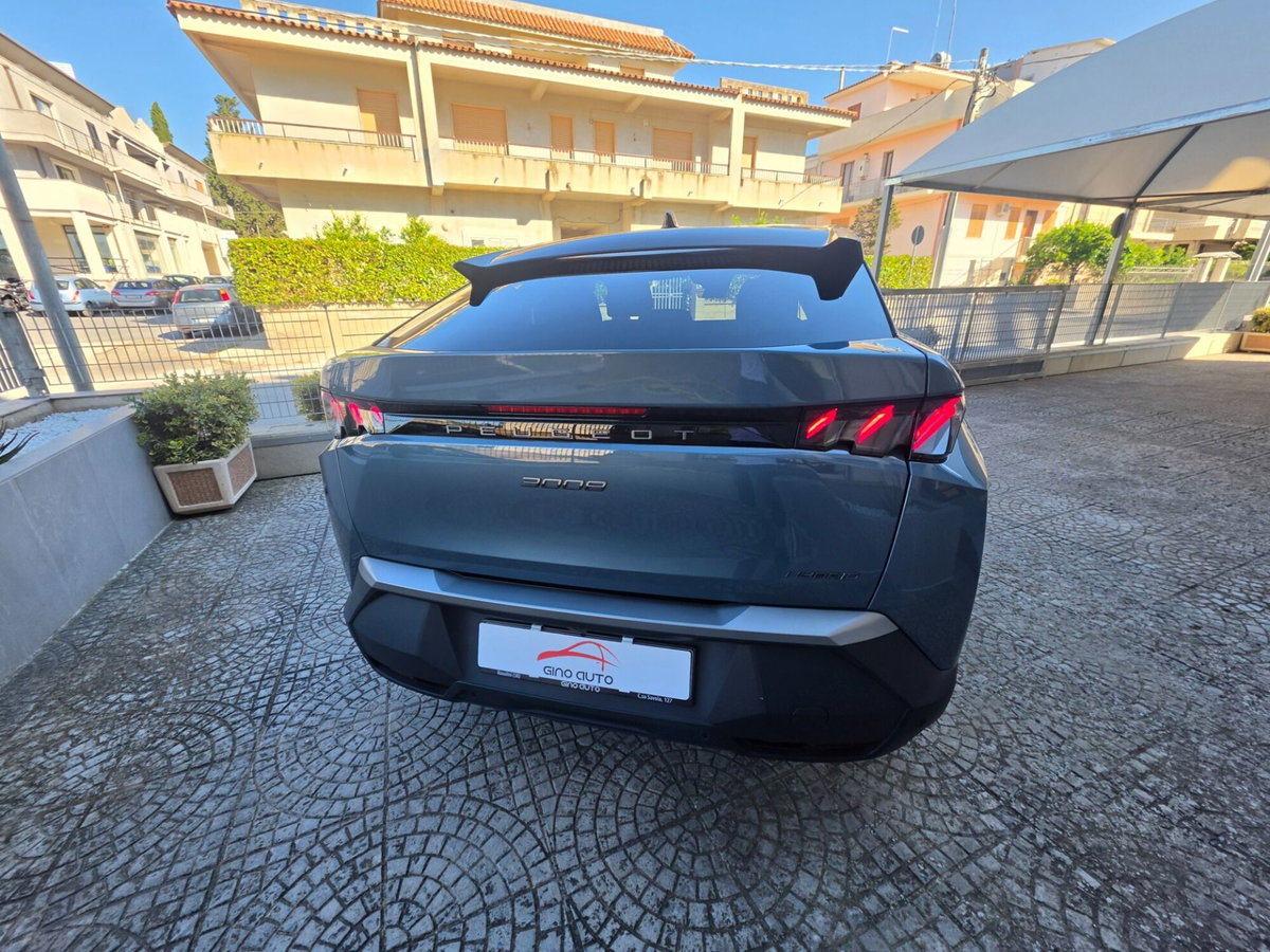 Peugeot 3008 1.2 hybrid GT Exclusive 145cv e-dcs6 (12)
