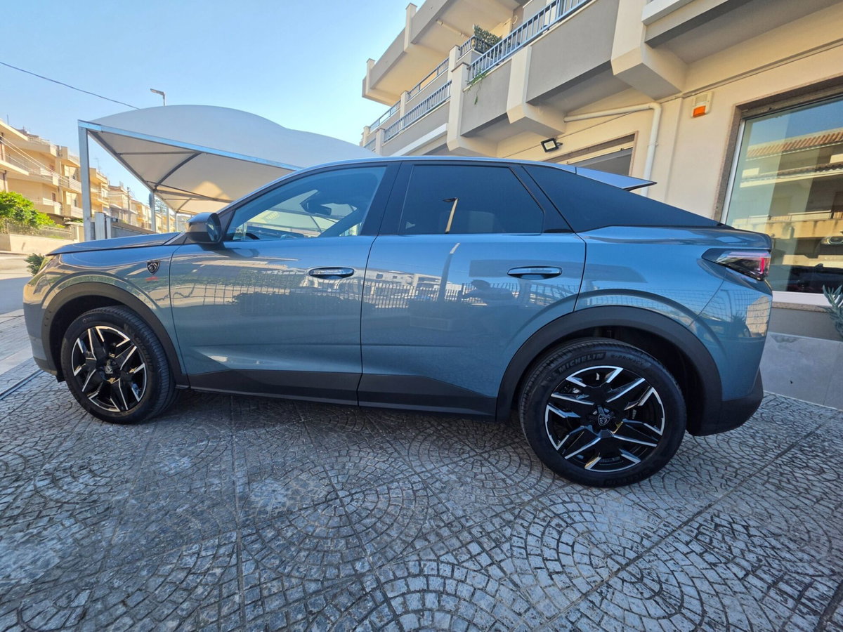 Peugeot 3008 1.2 hybrid GT Exclusive 145cv e-dcs6 (17)