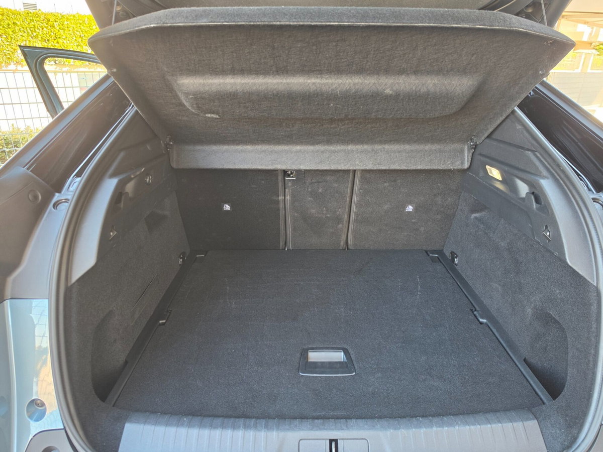 Peugeot 3008 1.2 hybrid GT Exclusive 145cv e-dcs6 (19)