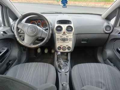 Opel Corsa 1.2 80CV 5 porte GPL-TECH Club (11)