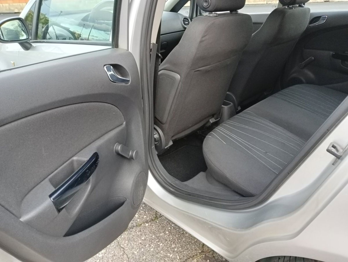 Opel Corsa 1.2 80CV 5 porte GPL-TECH Club (12)