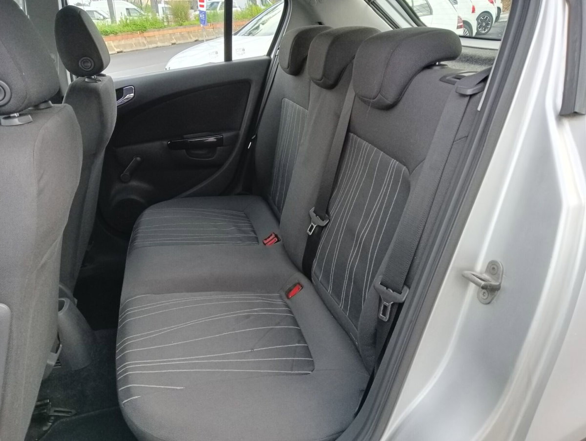 Opel Corsa 1.2 80CV 5 porte GPL-TECH Club (13)