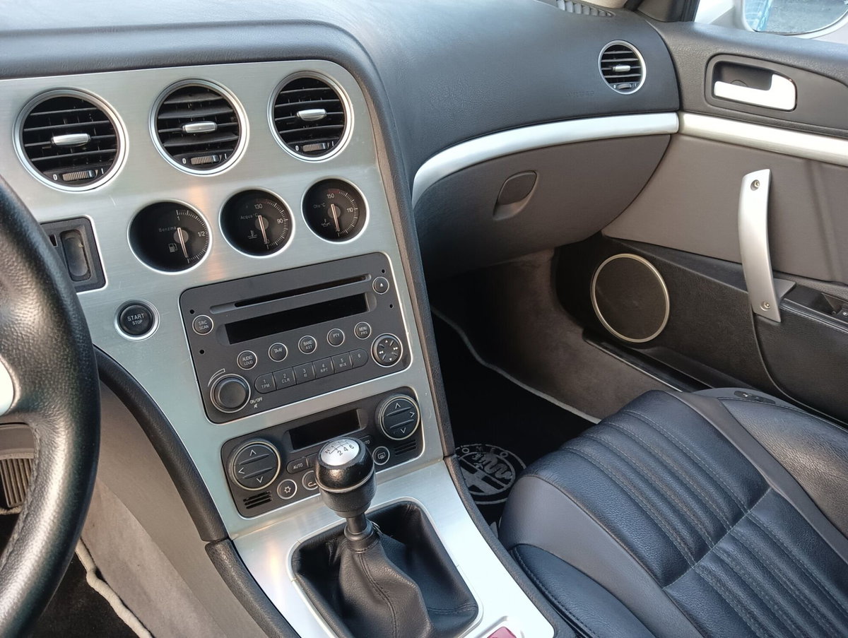 Alfa Romeo Brera 2.2 JTS Sky Window (10)